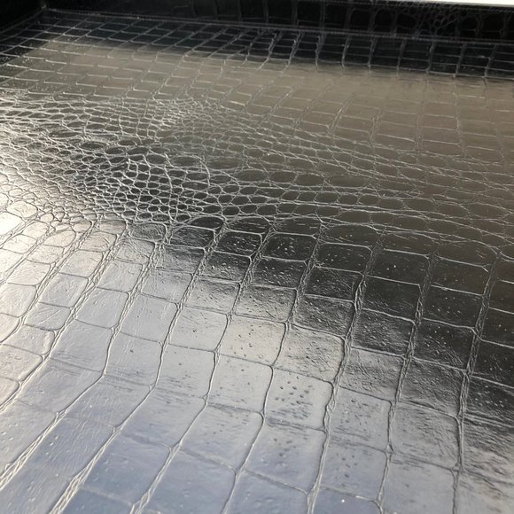 Fendi Rare Alligator Coffee Table - Picture 6 of 12